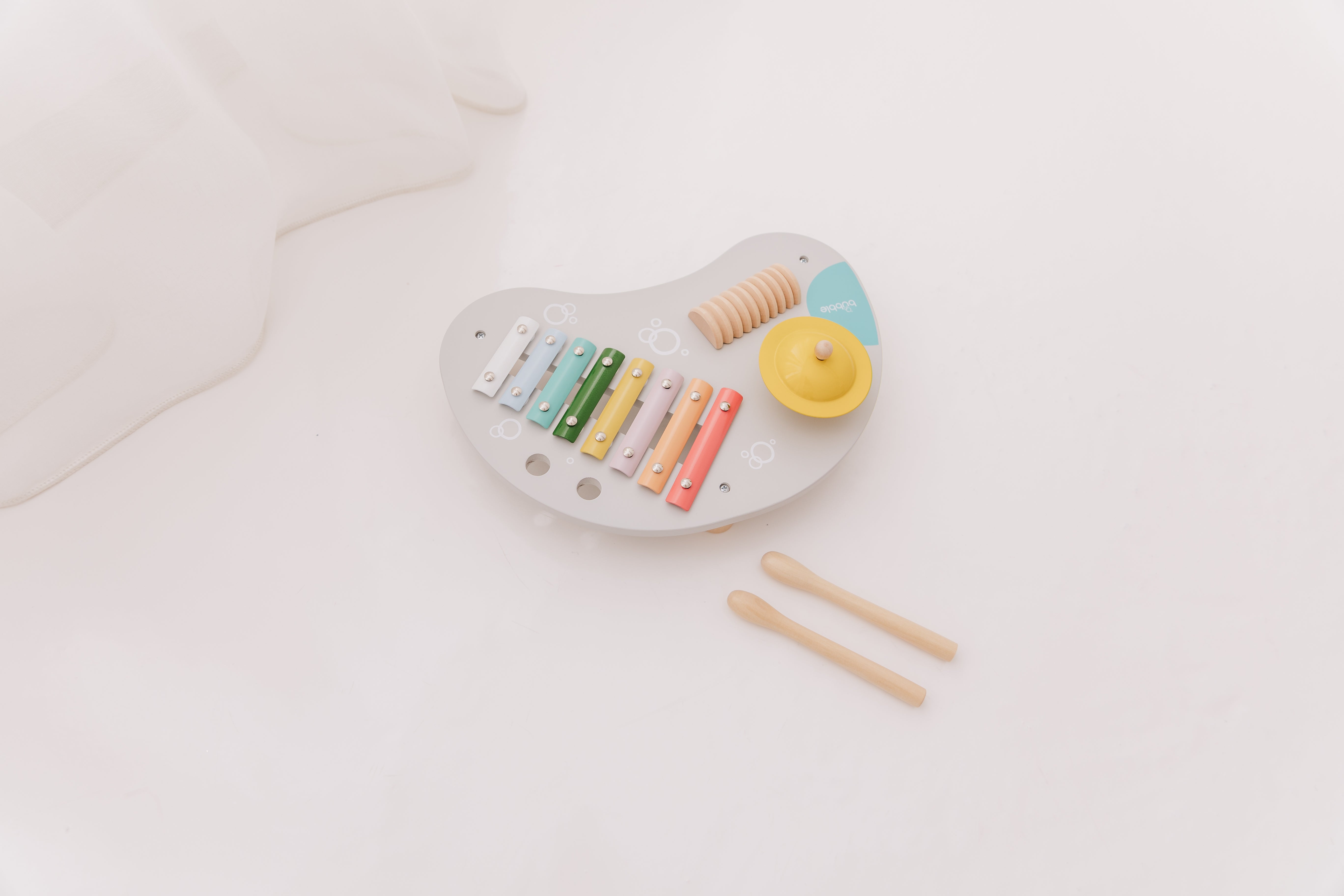 Bubble Wooden Music Table