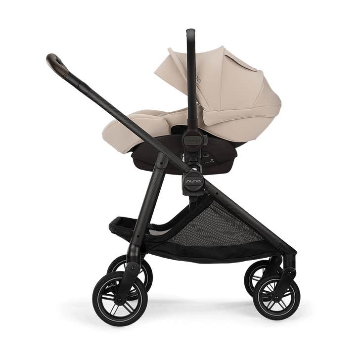 Nuna Swiv Stroller with 360° Swivel Wheels